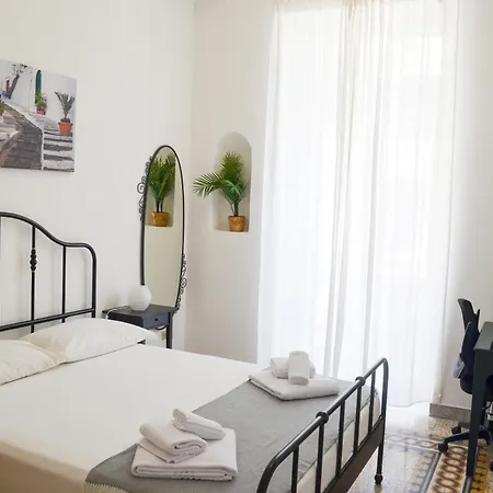 Centro Harmony House Guest house *